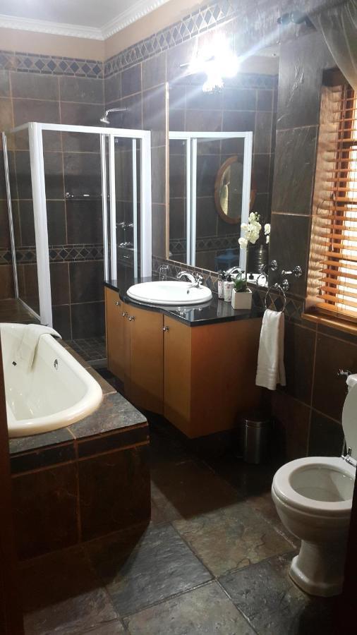 93 On Celliers Guesthouse Louis Trichardt Exterior foto